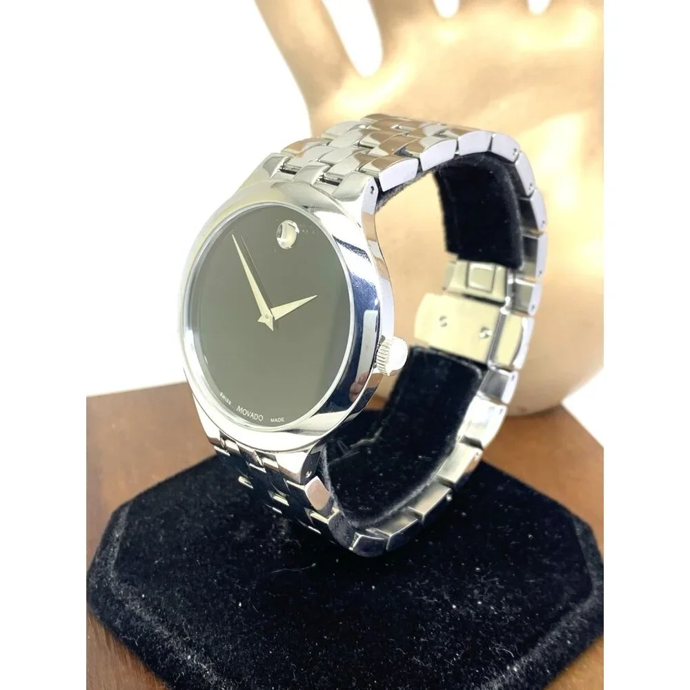 Movado Men's Watch 0607415 Veturi Swiss Quartz Black Dial Silver Steel 40mm